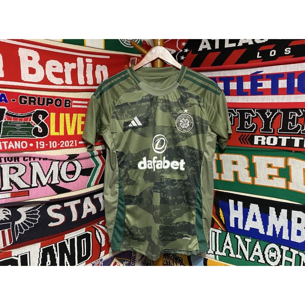 Celtic FC | Men’s Medium Alternative Jersey - Picture 6 of 7